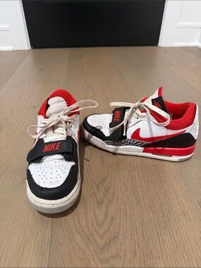 Jordan Air Legacy 312 Kids White, Red & Black Low-Top Sneakers
